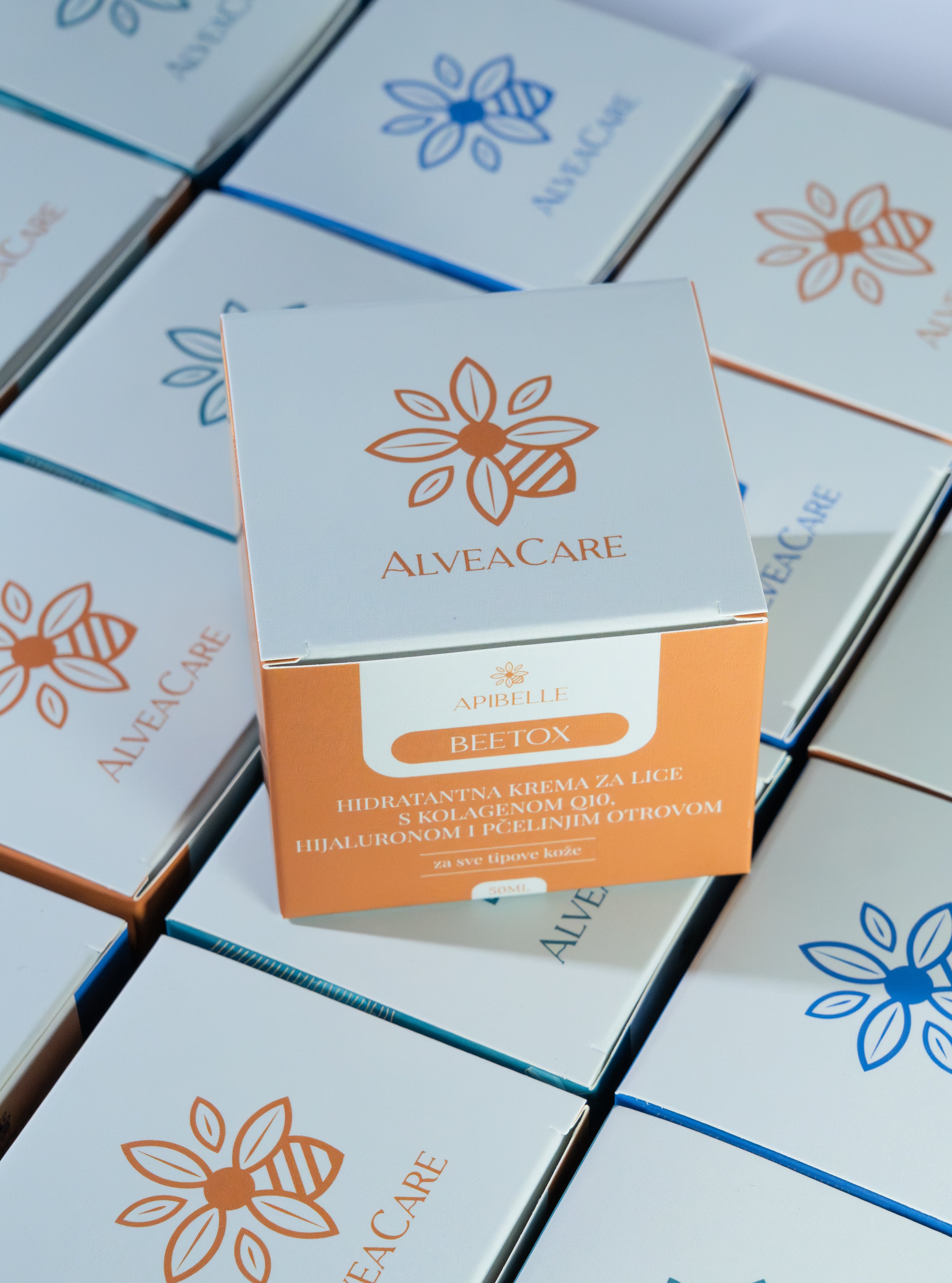 apibelle beetox anti-age krema s pčelinjim otrovom, pakiranje, 50 ml